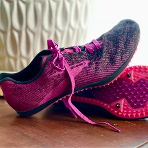 Brooks Mach 19 Track Running Sprinting Spike 7M